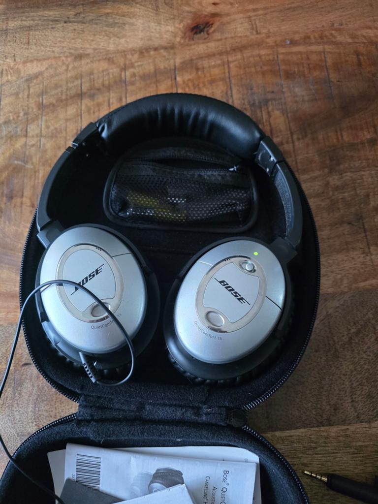 Bose Koptelefoon - Zeer Goede Kwaliteit met Accessoires, Ophalen of Verzenden, Zo goed als nieuw