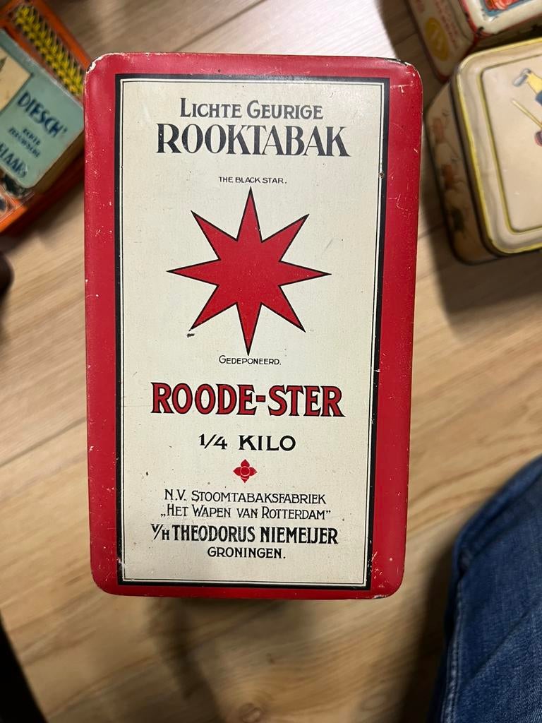 Roode ster tabaksblik, Ophalen of Verzenden, Zo goed als nieuw, Overige