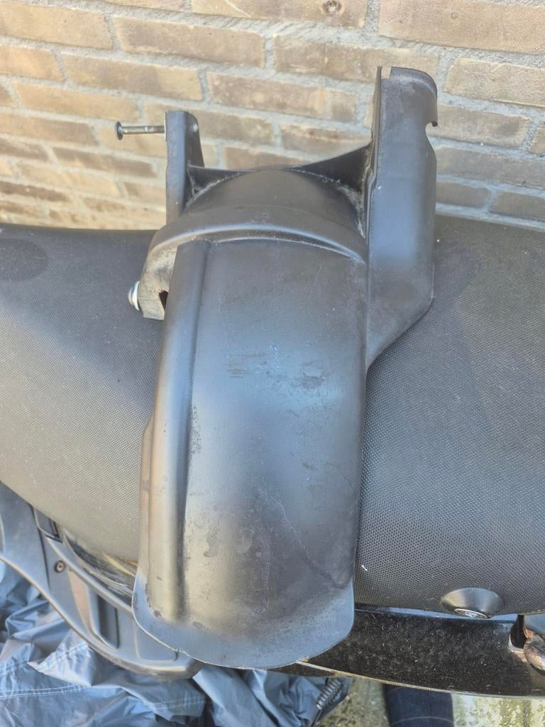 Piaggio Gilera 125/180 achterspatbord, Ophalen of Verzenden, Nieuw