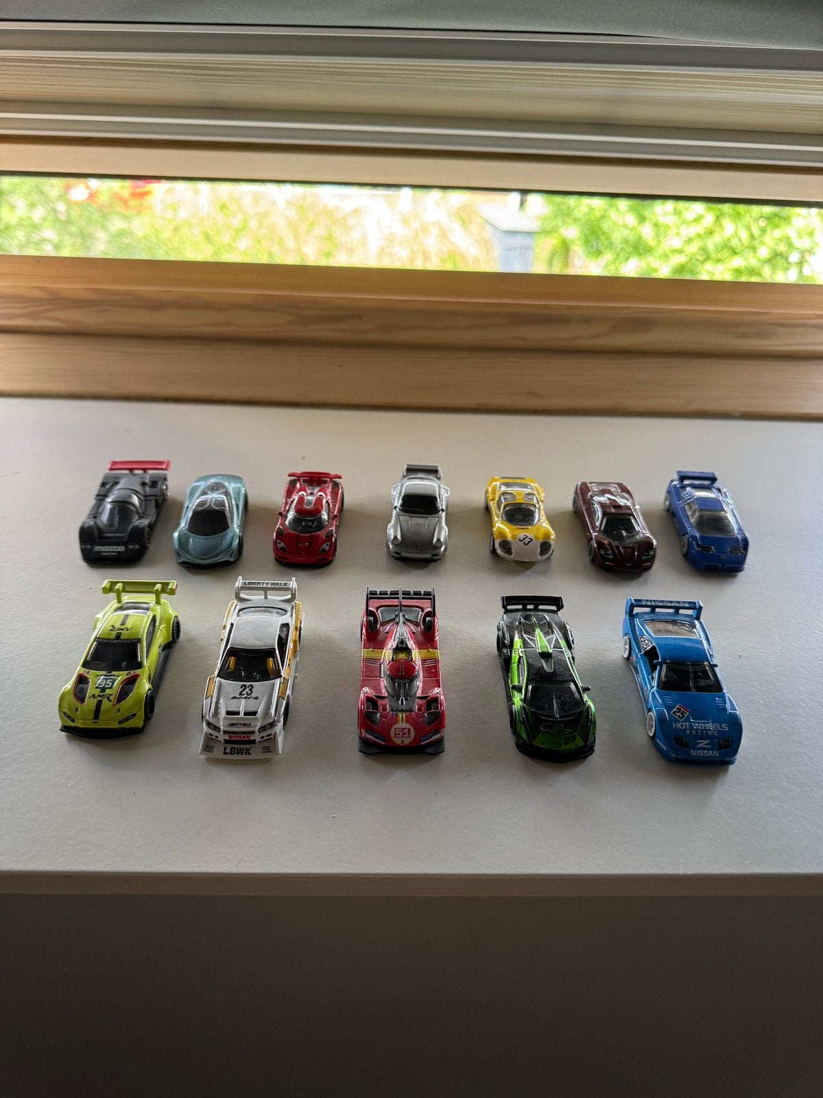 12 hotwheels premium, Kinderen en Baby's, Speelgoed | Speelgoedvoertuigen, Ophalen, Zo goed als nieuw