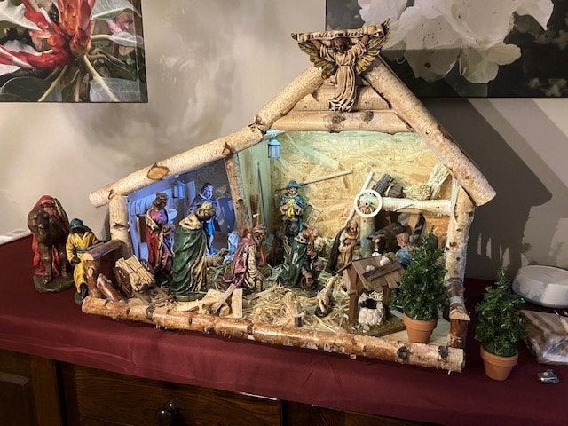 Kerststal met kerstgroep en accessoires, Diversen, Kerst, Ophalen, Zo goed als nieuw