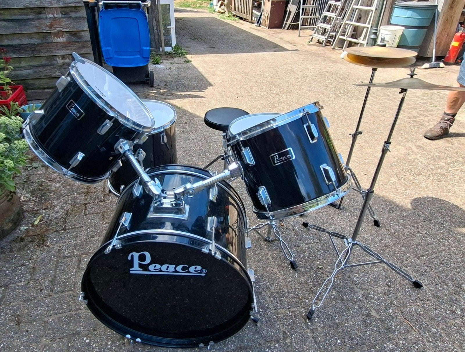 Peace drumstel met bekkens en kruk, Muziek en Instrumenten, Ophalen, Gebruikt, Overige merken