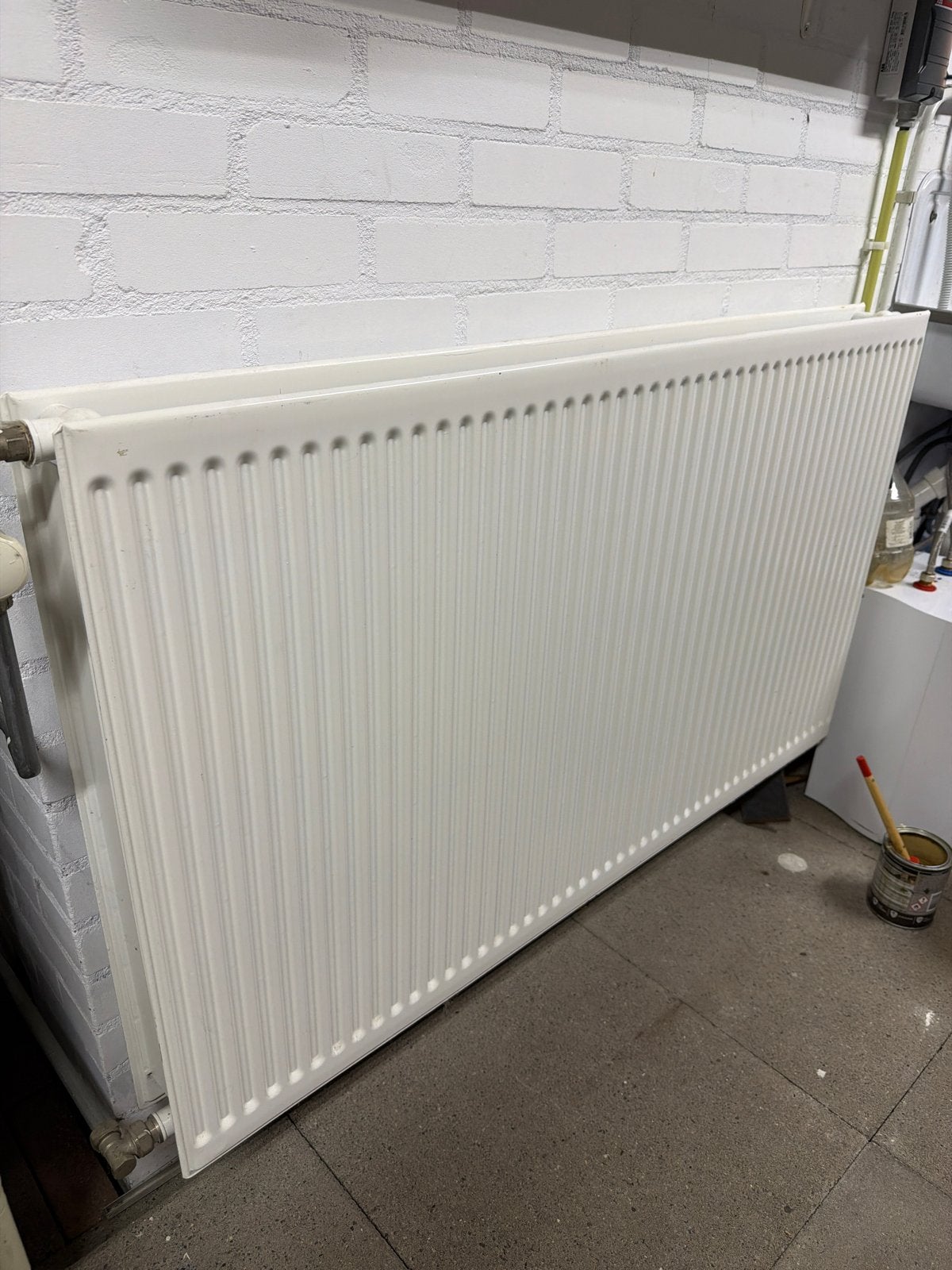 Witte radiator, 120x70x11 cm, Ophalen, 30 tot 80 cm, Radiator, Zo goed als nieuw