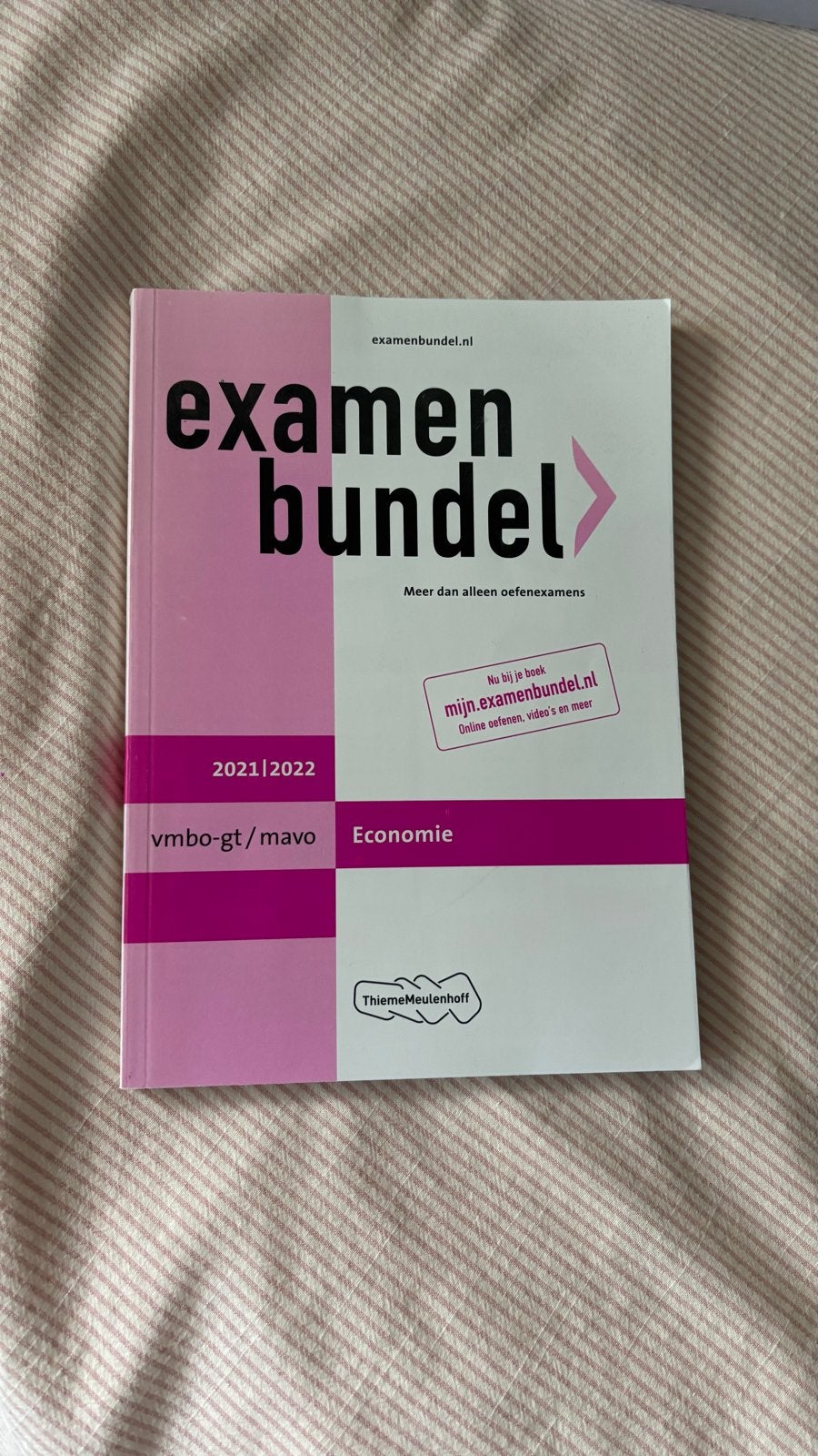 Examenbundel Economie vmbo-gt/mavo 2021/2022, Boeken, Schoolboeken, Ophalen of Verzenden, Zo goed als nieuw, VMBO, Economie