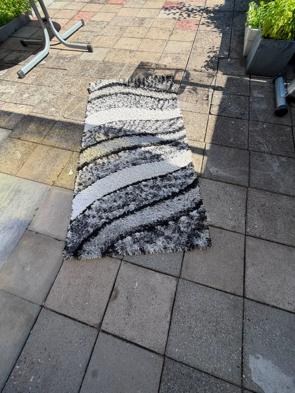 Simay Ayyildiz Vloerkleed - Zwart, Wit, Grijs, Huis en Inrichting, Ophalen, Gebruikt, 100 tot 150 cm, Zwart