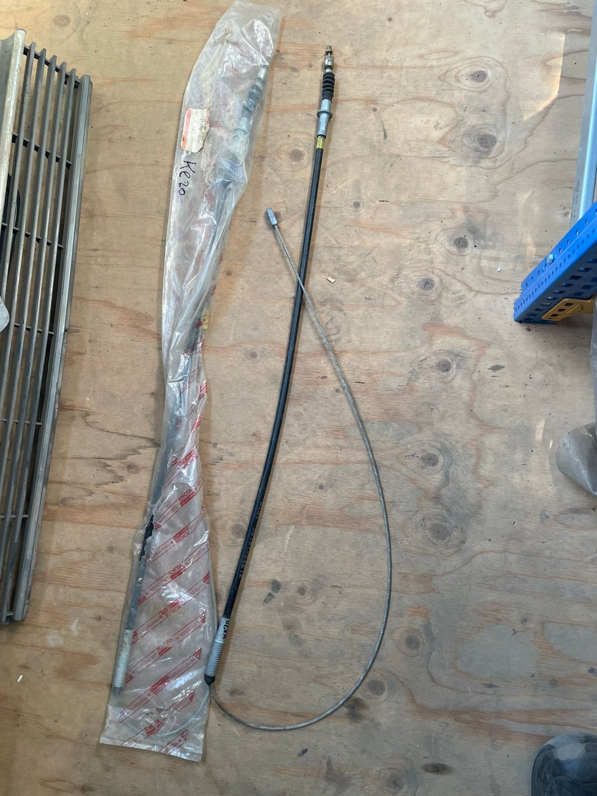 Toyota corolla ke20 ke25 ke26 koppelings kabel 31340-19126, Ophalen of Verzenden