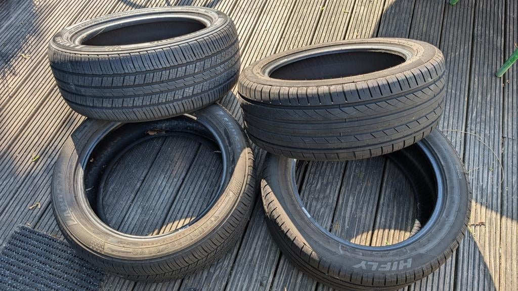 4x 235/50 R18 en 1x 235/65 R17 zomerbanden, Auto-onderdelen, Banden en Velgen, Ophalen, Gebruikt, Band(en), Terreinwagen