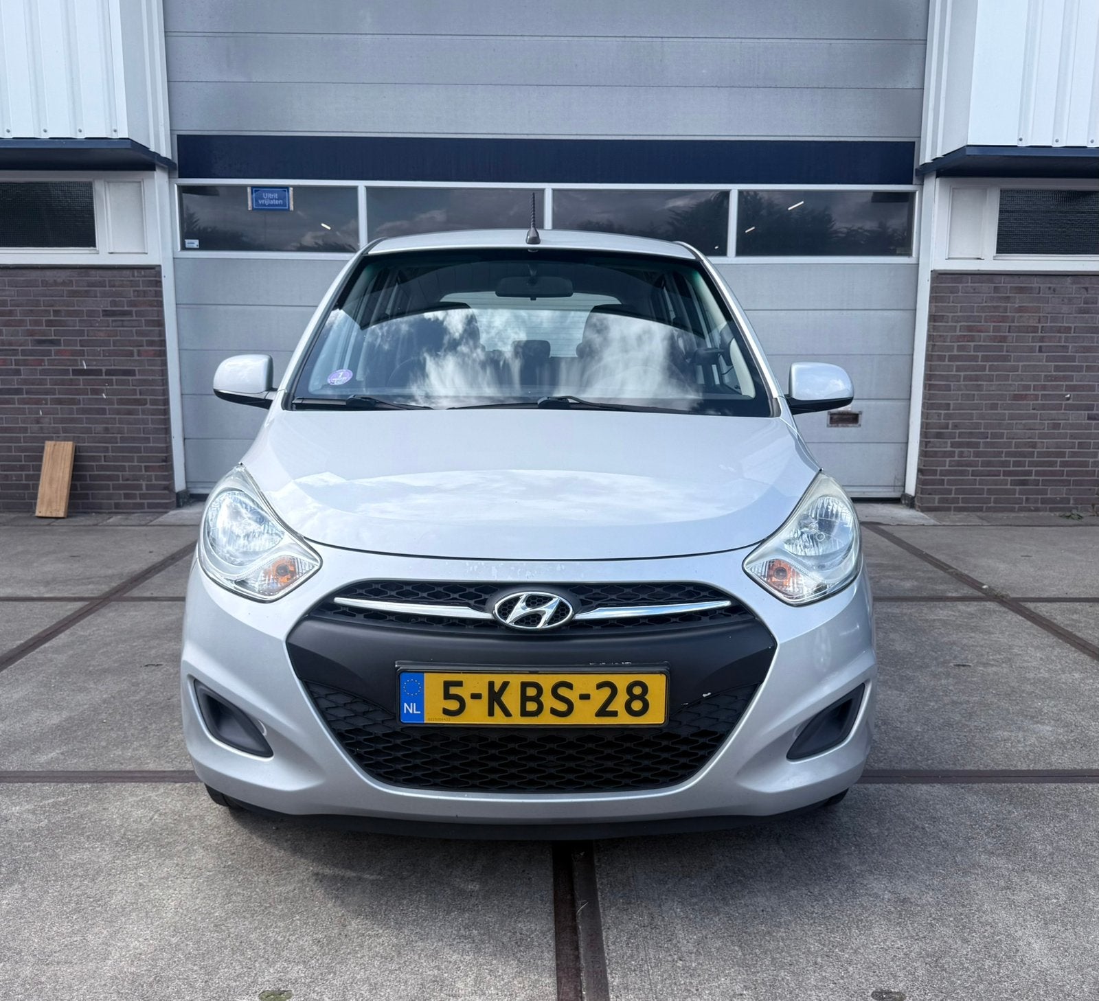 Foto 10 van Hyundai i10 1.0 || 84.996 KM NAP | Airco | 5-Deurs |APK 2027
