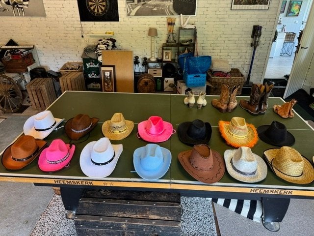 Cowboy hoeden en laarzen, Ophalen of Verzenden, Zo goed als nieuw, Overige typen, Overige