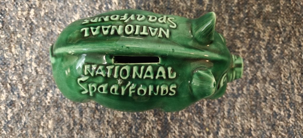 Groen onbeschadigd spaarvarken nationaal spaarfonds, Verzamelen, Ophalen of Verzenden, Zo goed als nieuw, Steen, Aardewerk of Keramiek