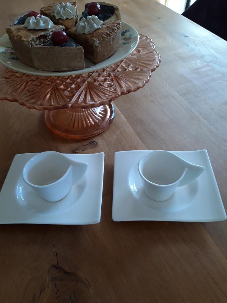 Villeroy en Boch. Espresso kopjes. New Wave, Huis en Inrichting, Keuken | Servies, Ophalen of Verzenden, Zo goed als nieuw, Overige stijlen