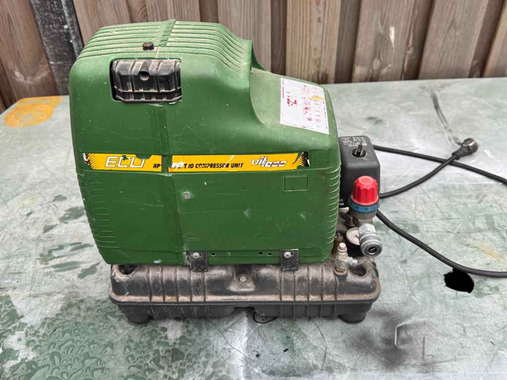 Compressor, Ophalen of Verzenden, Zo goed als nieuw, Minder dan 200 liter/min