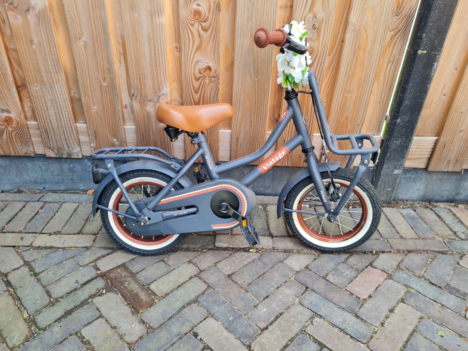 Nogan Vintage kinderfiets 12,5 inch met zijwieltjes, Ophalen, Zijwieltjes, Gebruikt, Minder dan 16 inch