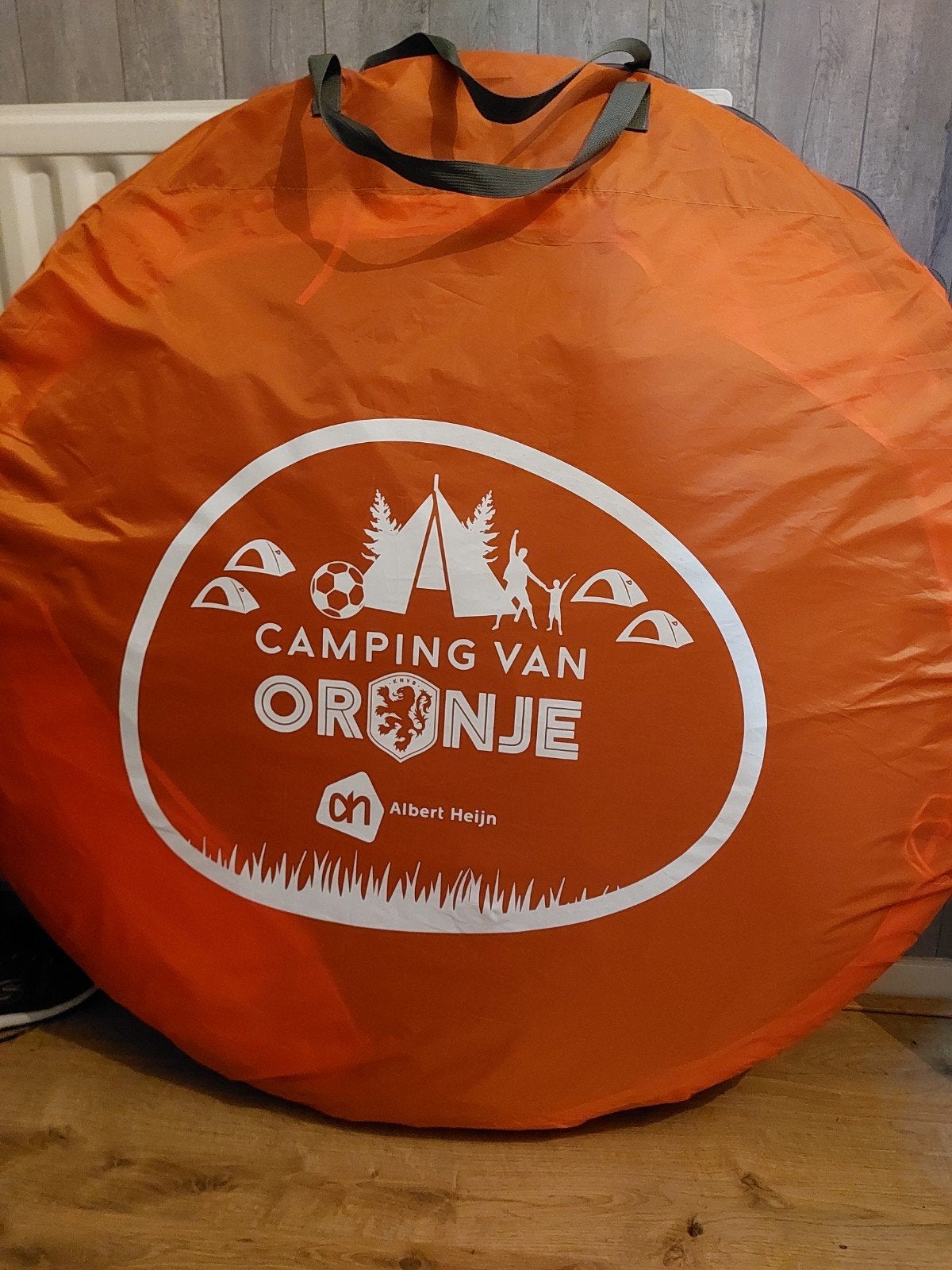 Oranje 2 persoons tent, Ophalen