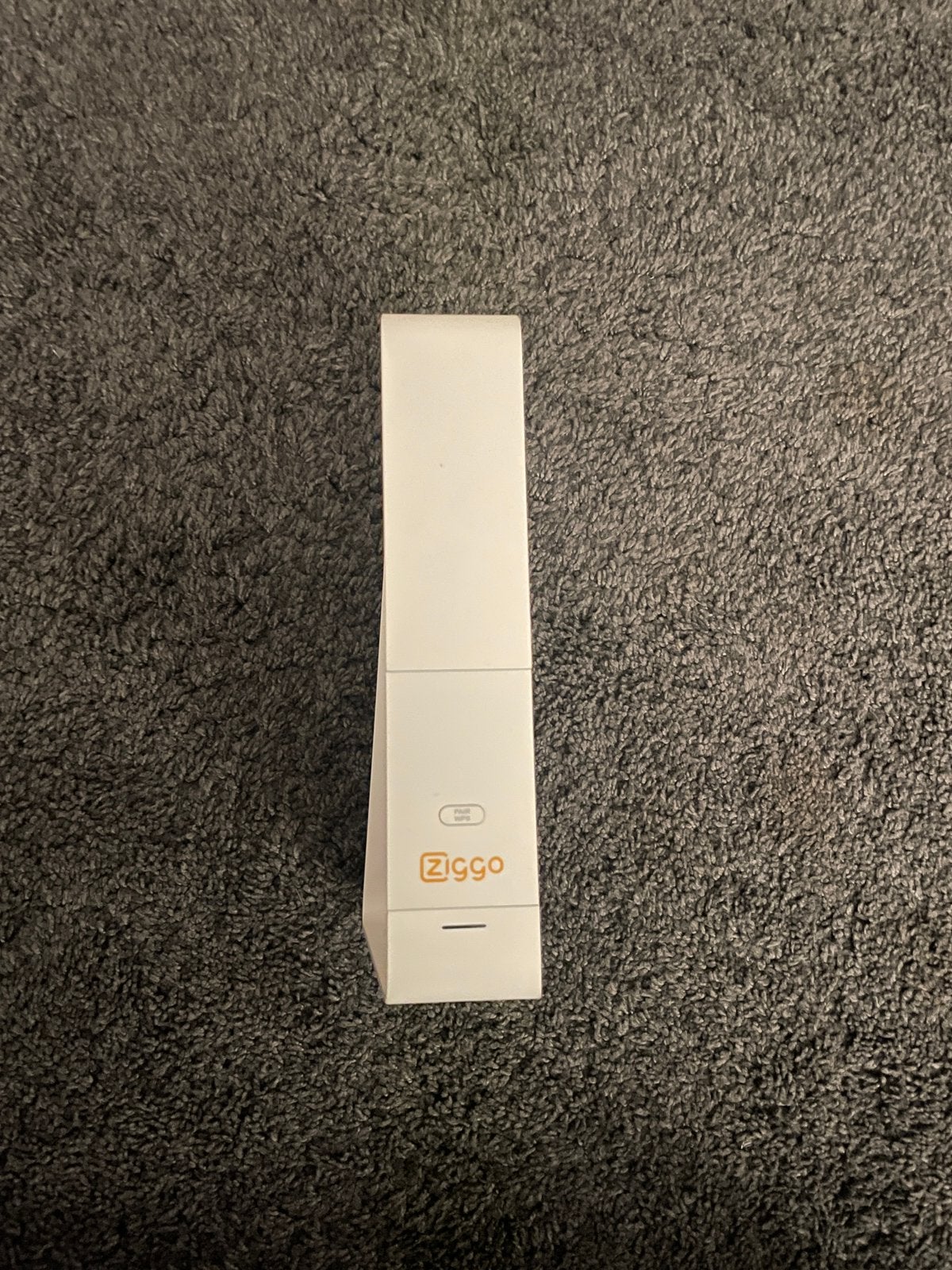 Ziggo CH7465LG-ZG modem, Computers en Software, Routers en Modems, Ophalen of Verzenden, Zo goed als nieuw, Router met modem