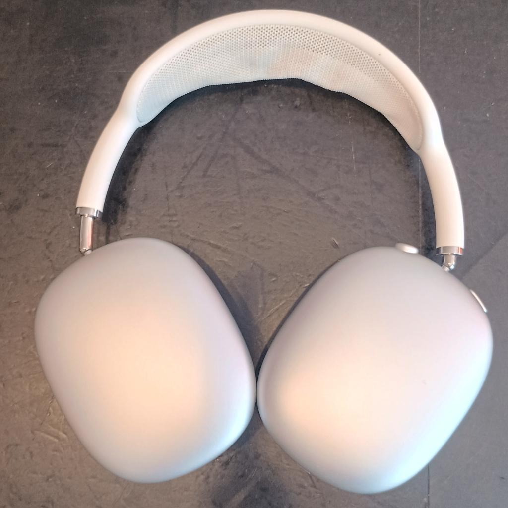 AirPod Max lightning zilver hoofdtelefoon, Overige merken, Gebruikt, Apple, Ophalen of Verzenden