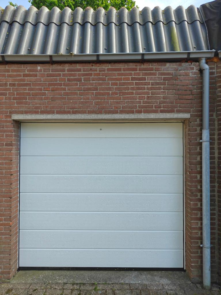 garagebox opslagruimte met verlichting te huur, Huizen en Kamers, Garages en Parkeerplaatsen, Amsterdam