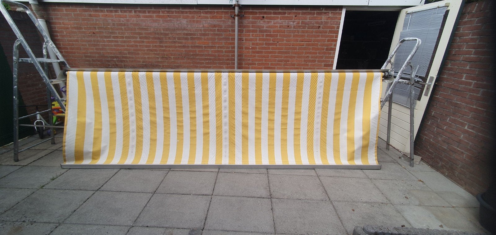 Zonnescherm 4 meter breed, Ophalen, Gebruikt, Uitvalscherm