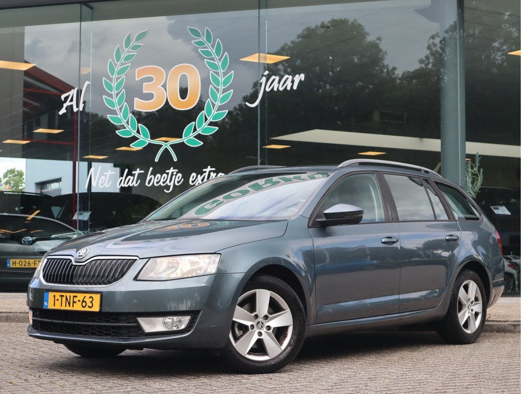Skoda Octavia Combi 1.6 TDI Greenline Businessline Trekh / C, Auto's, Voorwielaandrijving, Euro 5, Stof, Gebruikt