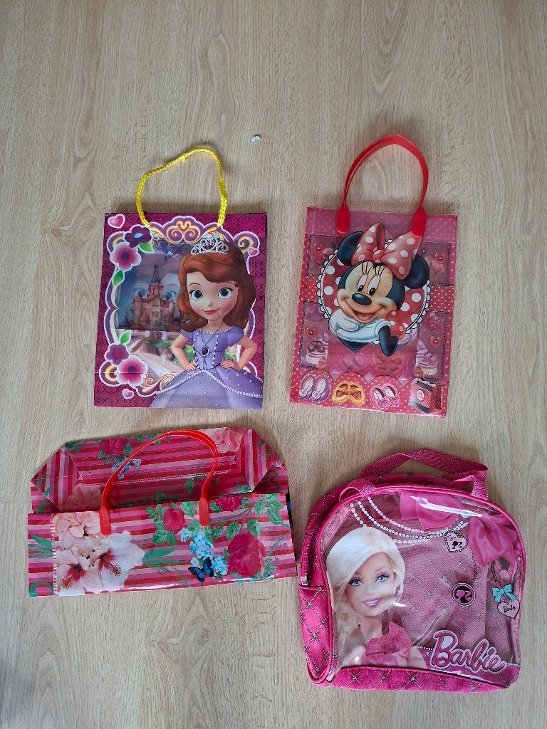 Kado tasjes voor meisjes, Ophalen of Verzenden, Zo goed als nieuw