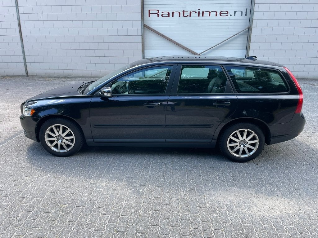 Volvo V50 1.8 2008 Zwart Edition II Goed onderhouden, Voorwielaandrijving, 125 pk, Zwart, 4 cilinders
