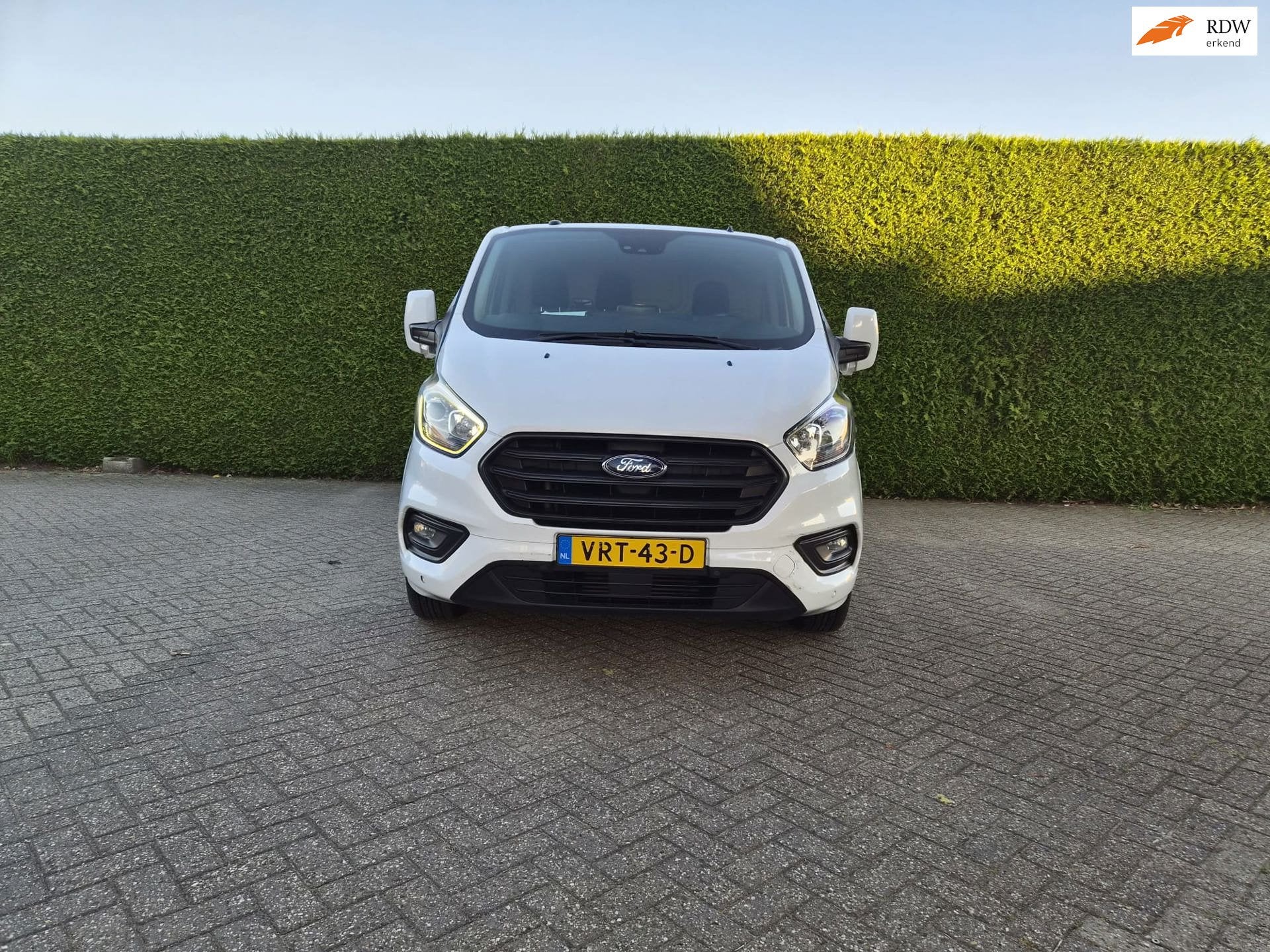 Ford Transit Custom 300 2.0 TDCI L2H1 Trend, Auto's, Voorwielaandrijving, 15 km/l, Euro 6, 4 cilinders