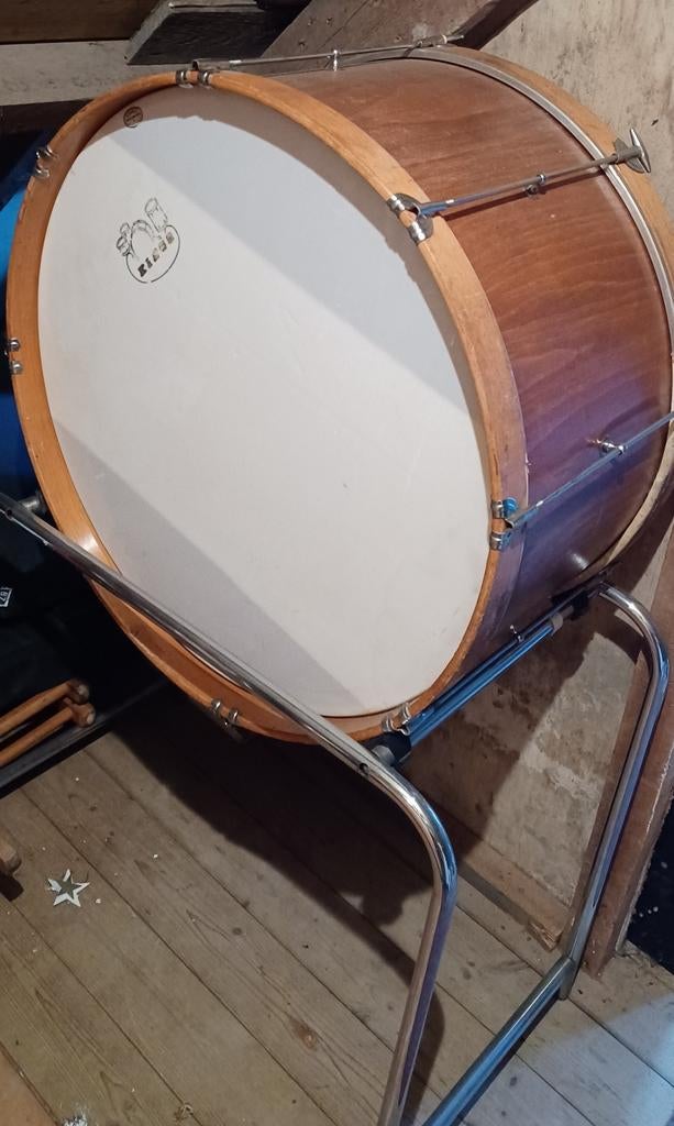 KINGS Bass drum met statief  (licht gewicht), Ophalen, Gebruikt