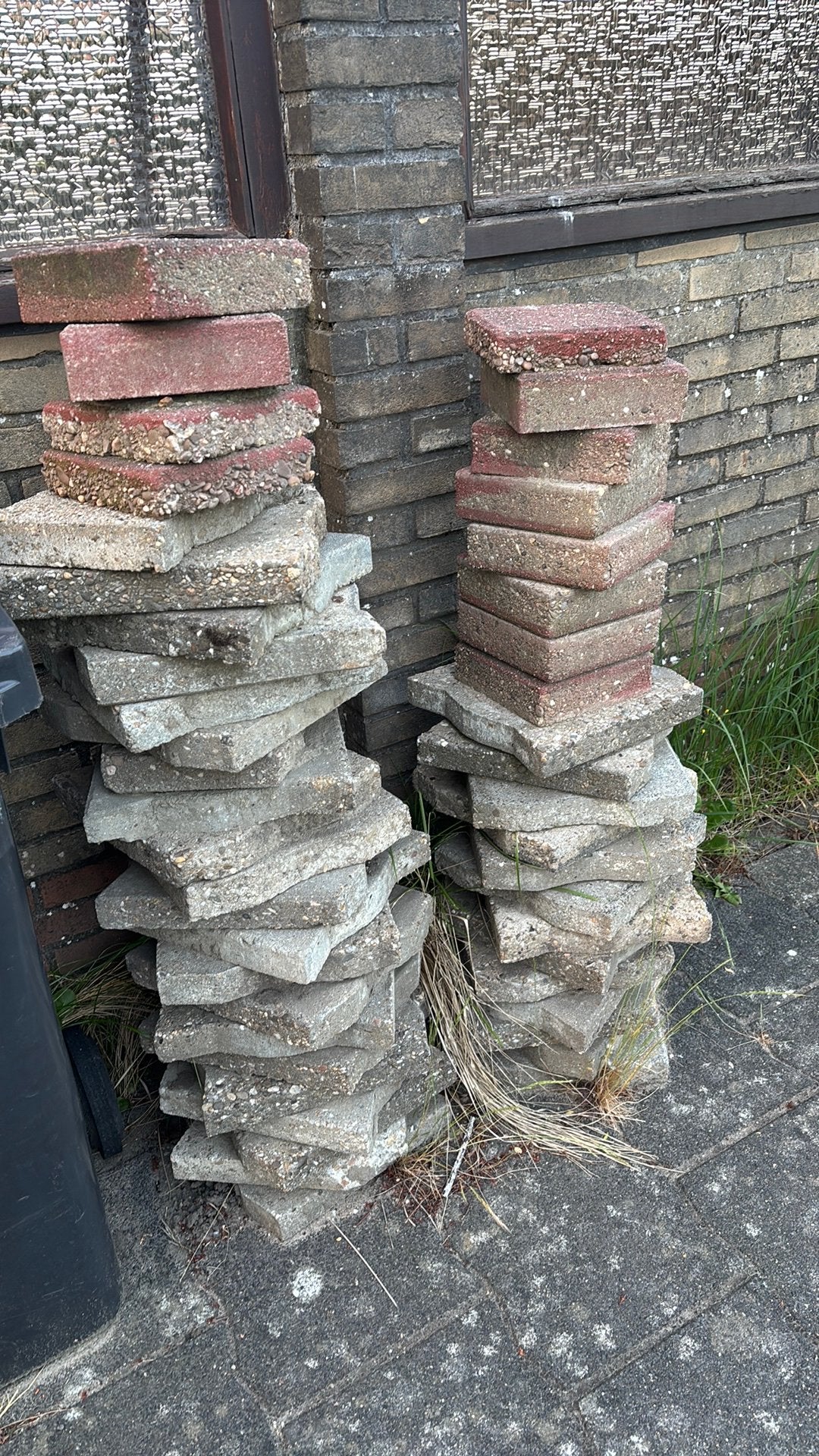 Diverse tegels gratis, Tuin en Terras, Ophalen, Zo goed als nieuw, Beton, Terrastegels