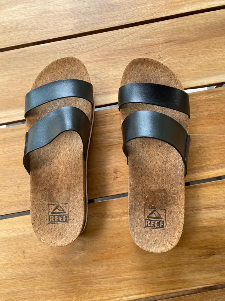 Reef slippers, Kleding | Dames, Schoenen, Ophalen of Verzenden, Zo goed als nieuw, Zwart