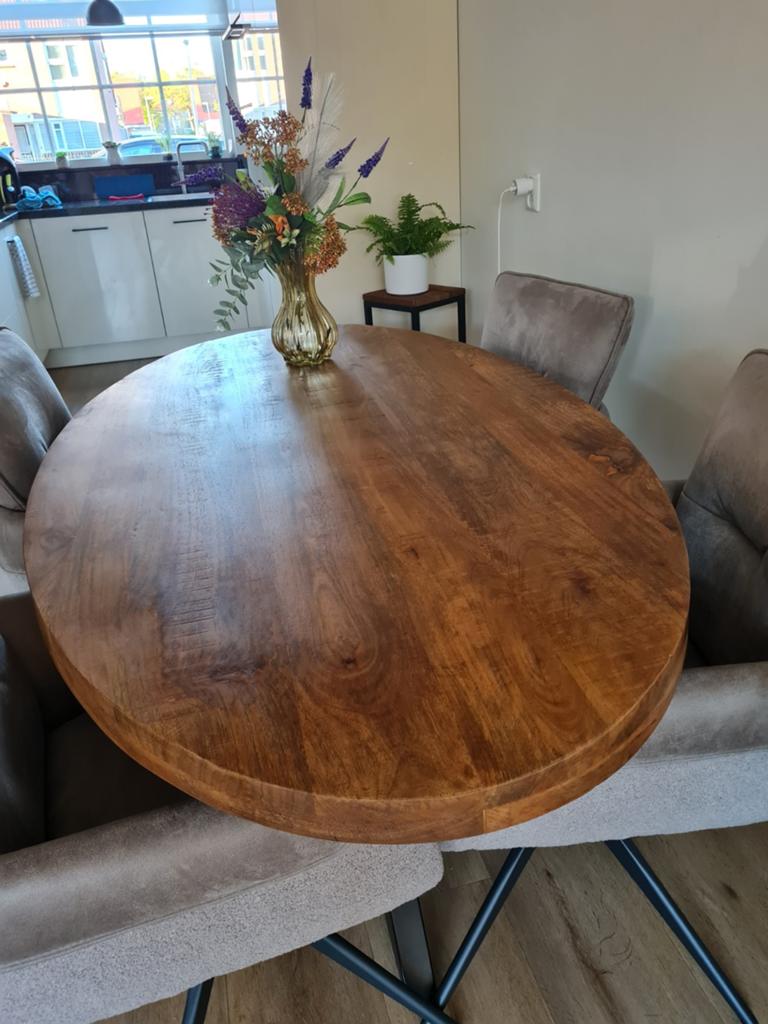 Eetkamertafel, Rond, Ophalen of Verzenden, Zo goed als nieuw, 100 tot 150 cm