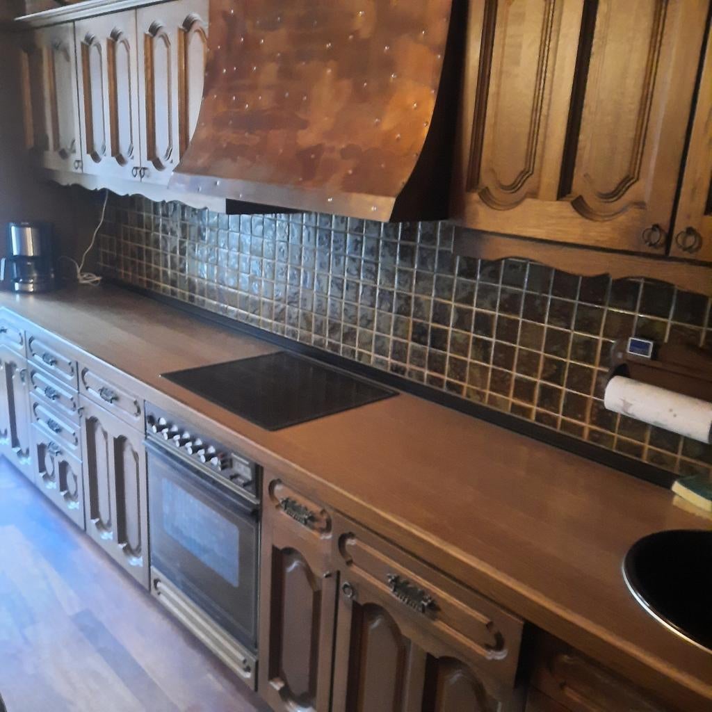 Keuken met combi meubelplaat met hout, 5,30m, Ophalen, Gebruikt, Bruin, Enkelwandige keuken