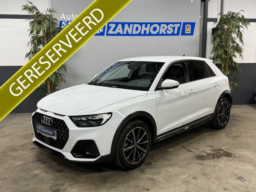 Audi A1 Citycarver 30 TFSI Advanced Edition // Virtual dash, Auto's, Audi, Voorwielaandrijving, Stof, Bedrijf, Handgeschakeld