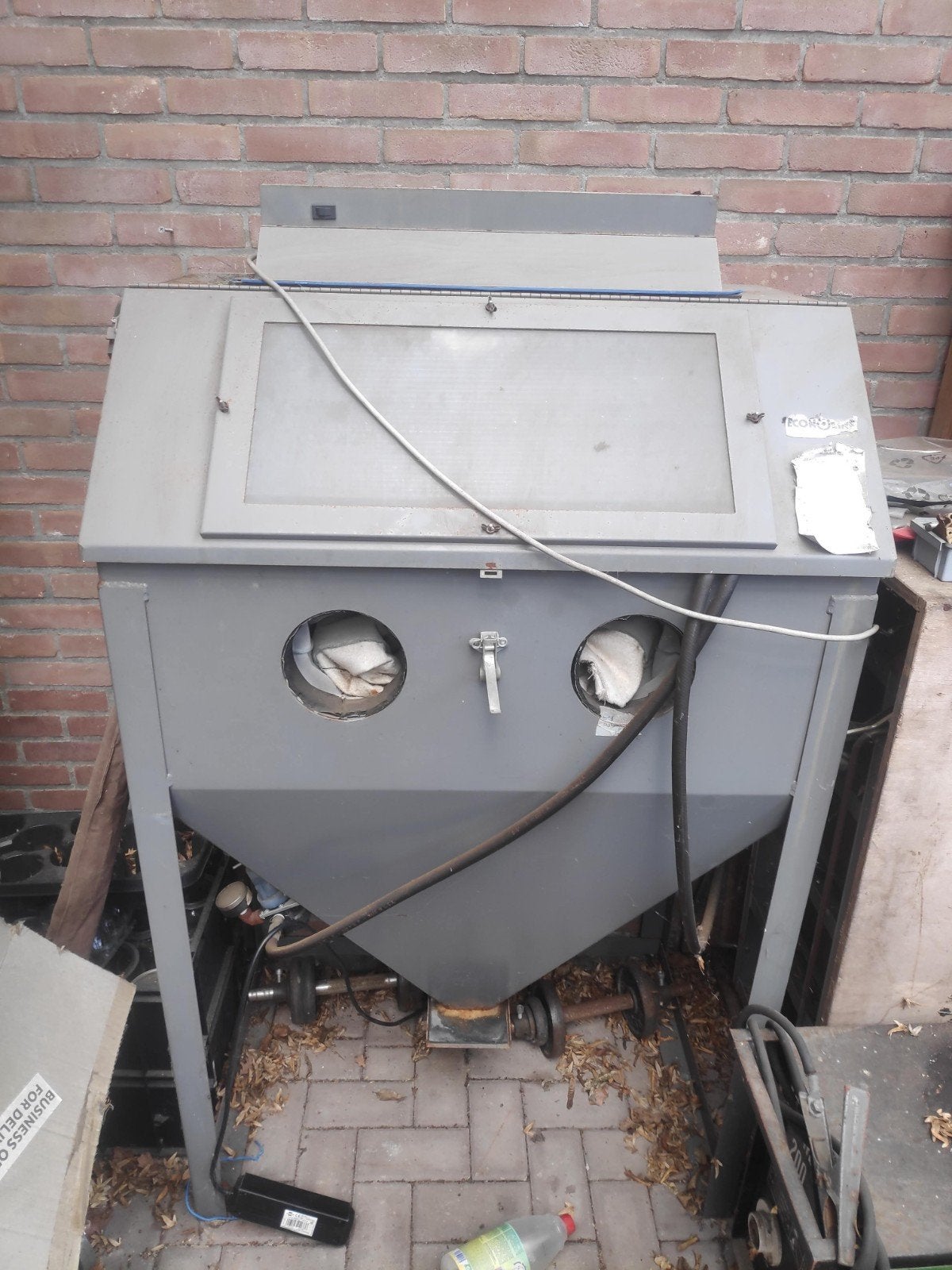 straalkast met afzuiging econoline, Ophalen