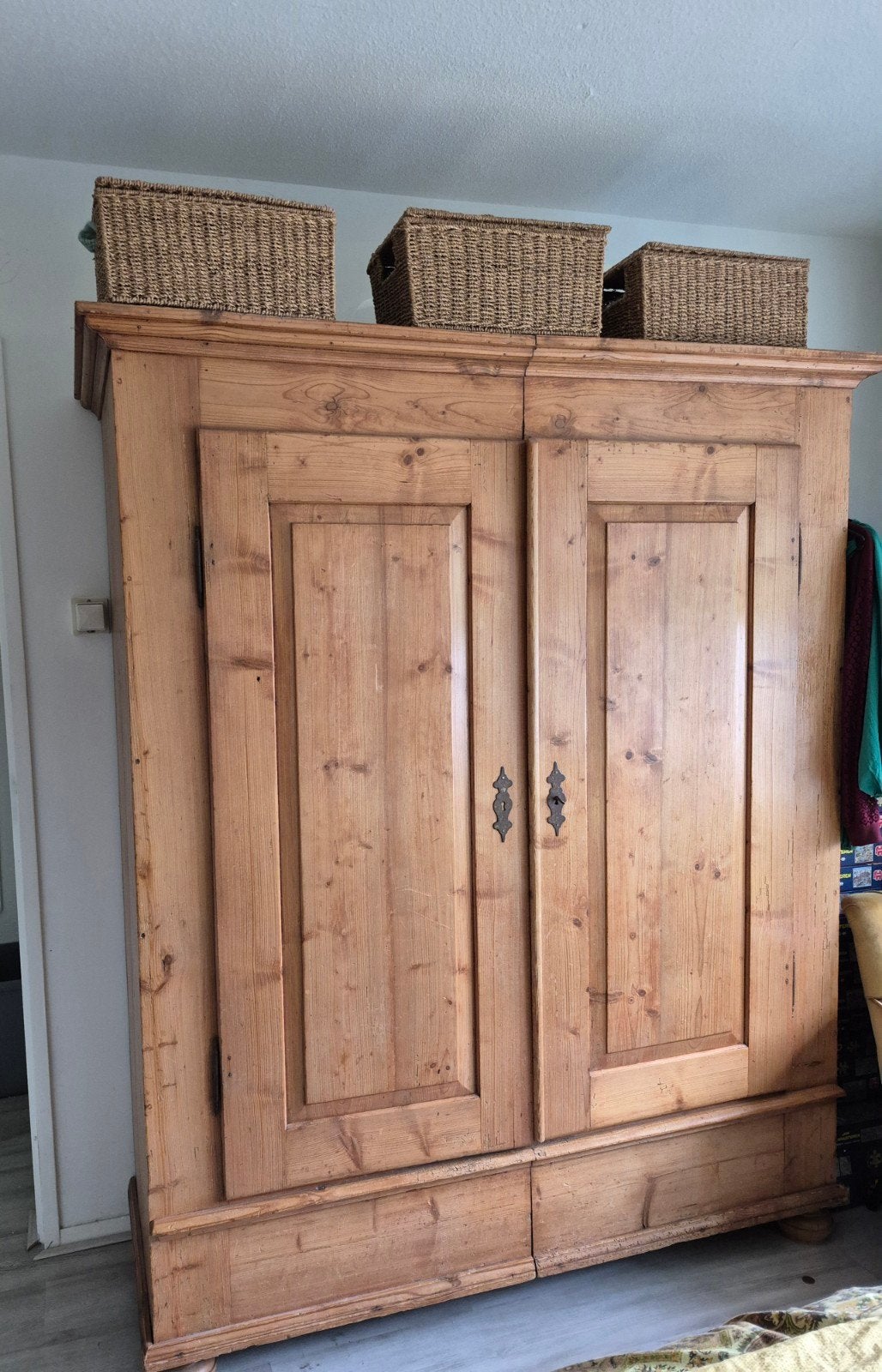 Oude grenen kledingkast, Ophalen, Gebruikt, 50 tot 75 cm, 150 tot 200 cm