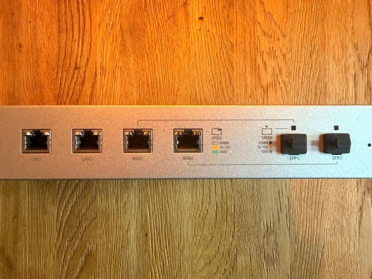 Ubiquiti Unifi Security Gateway USG PRO 4, Computers en Software, Ophalen of Verzenden, Zo goed als nieuw