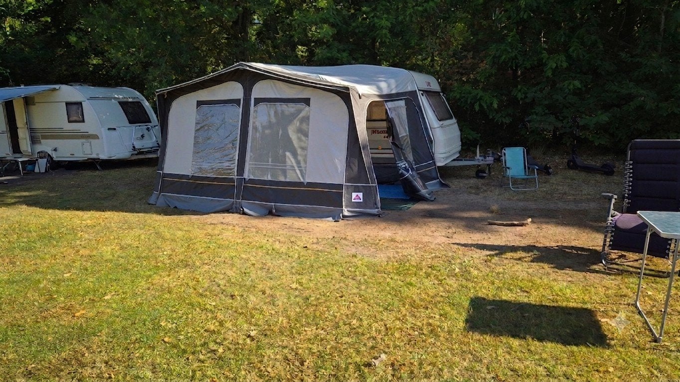 LMC Münsterland Luxus 430 P - Compacte en complete caravan, Rondzit, Particulier, Koelkast, Tot en met 4