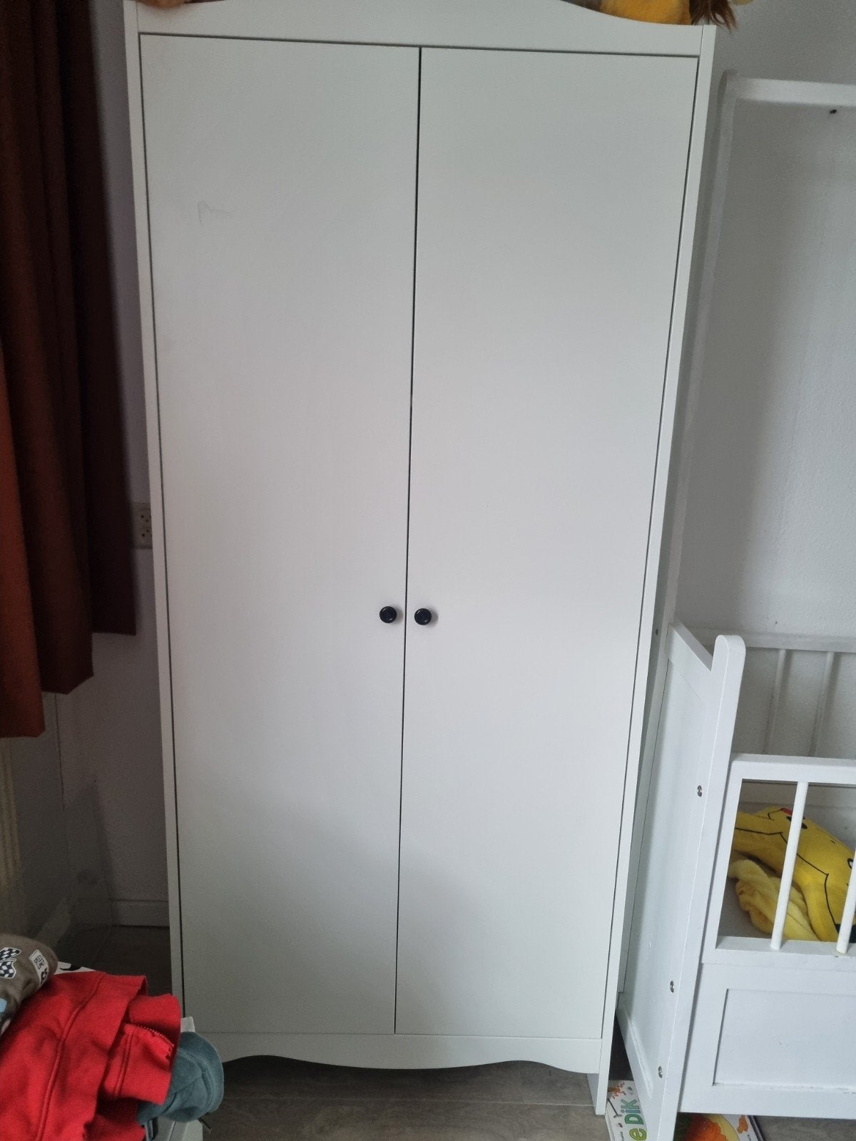 IKEA SMÅGÖRA Kledingkast Wit - Ideaal voor Kinderkamer, Ophalen, Overige materialen, Met deur(en), Gebruikt