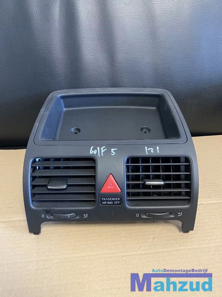 VW GOLF 5 Middenconsole rooster midden 2005-2009, Gebruikt, Volkswagen, Volkswagen AG, Berliner Ring 2
38440  Wolfsburg, DE