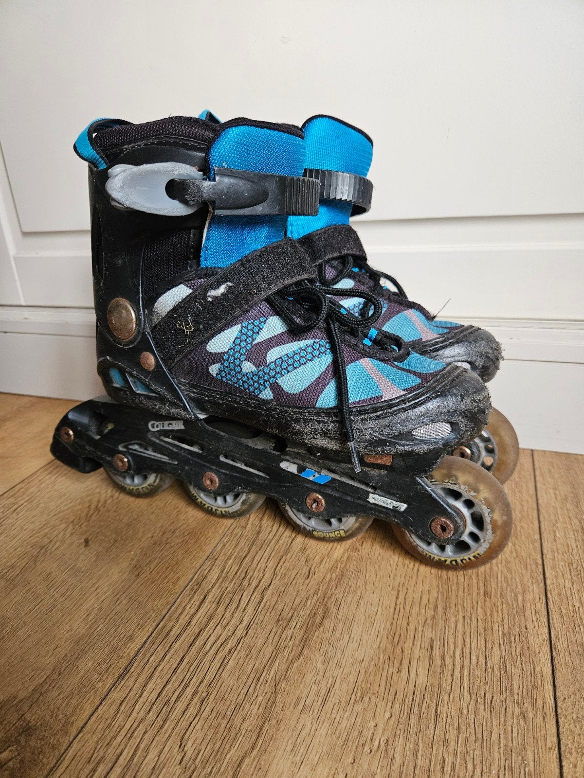 Verstelbare Cougar skeelers maat 35-38 - Gebruikt, Overige merken, Kinderen, Ophalen of Verzenden, Inline skates 4 wielen