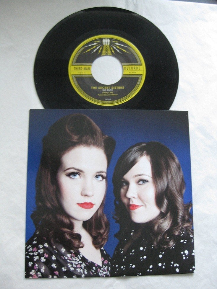 The Secret Sisters,Big River 2010 Folk Third Man Records 050, Cd's en Dvd's, Overige genres, Ophalen of Verzenden, Beschermende buitenhoes
