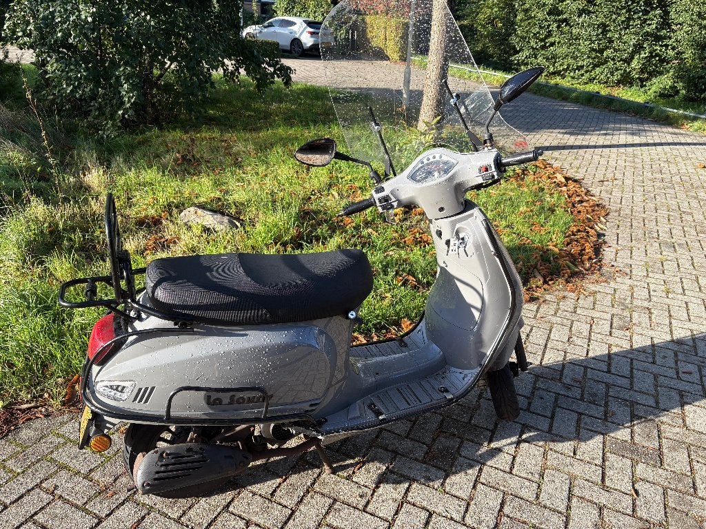 La Souris scooter grijs | Geel kenteken | Voor onderdelen, Gebruikt, Benzine, Ophalen, Overige merken