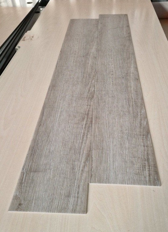 Restpartij 6,7 m2- Plak PVC Designvloer Classic 28, Prosol GMBH, Nieuw, Ophalen of Verzenden, Info@prosol-farben.de
