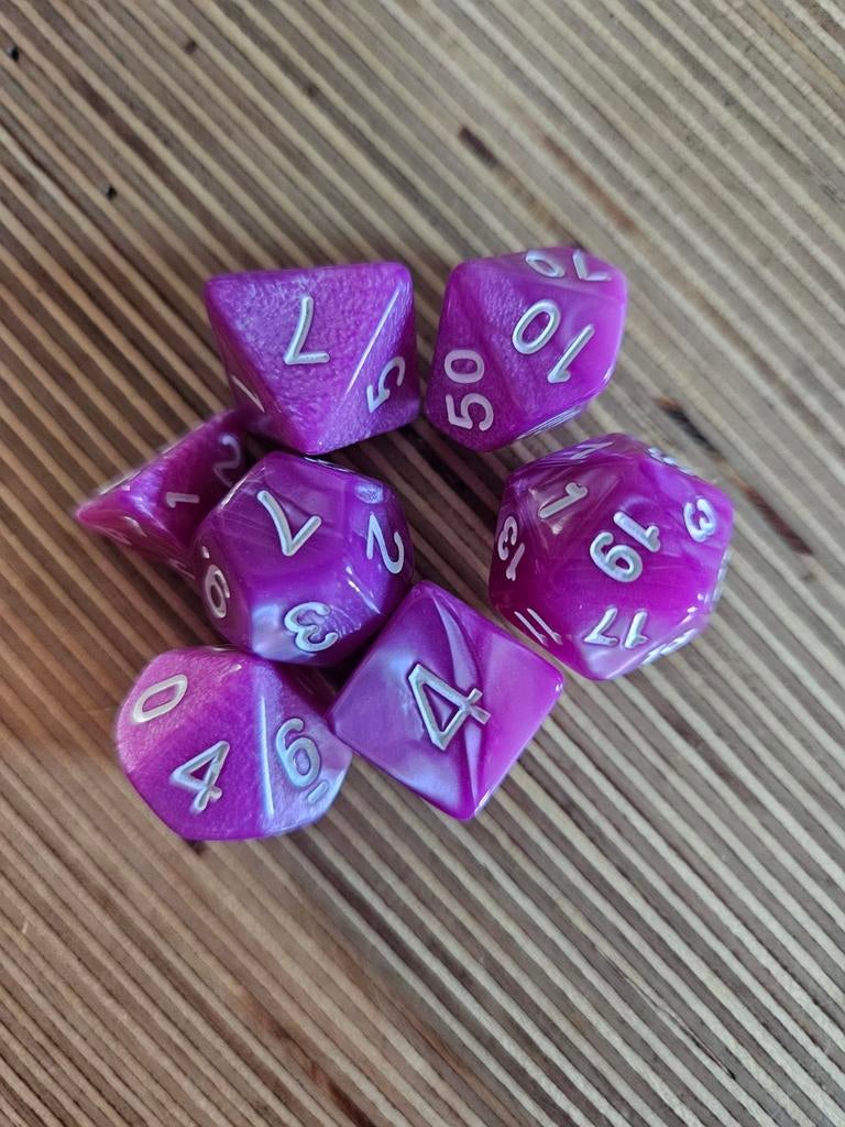 D&D Dobbelstenen Set - Paars d100, d20, d12, d10, d8, d6, d4, Hobby en Vrije tijd, Overige Hobby en Vrije tijd, Nieuw, Ophalen of Verzenden