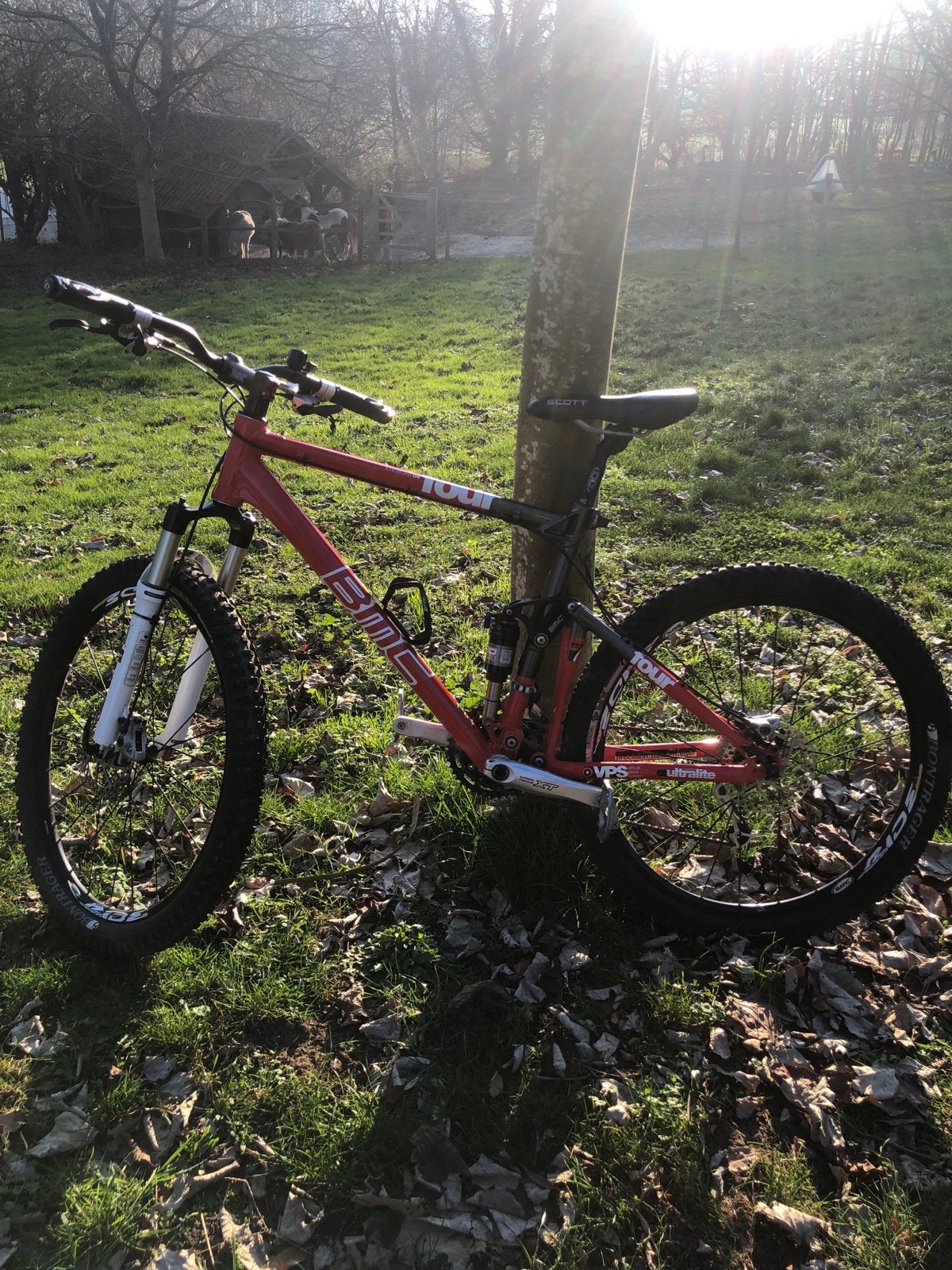 BMC Fourstroke 04 Mountainbike - Full Suspension, Fietsen en Brommers, Fietsen | Mountainbikes en ATB, Zo goed als nieuw, Schijfrem