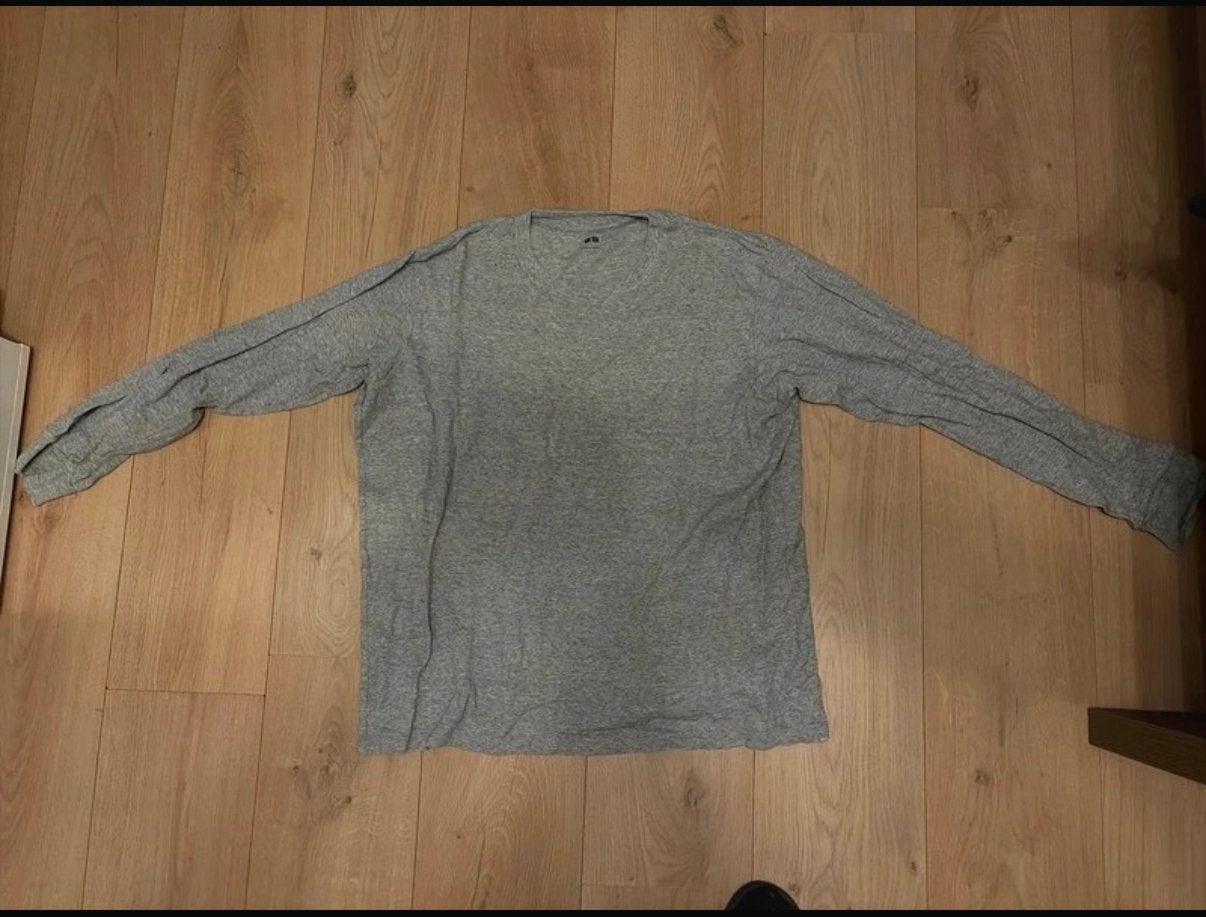 Uniqlo Longsleeve, Ophalen of Verzenden, Zo goed als nieuw, Maat 52/54 (L), Grijs