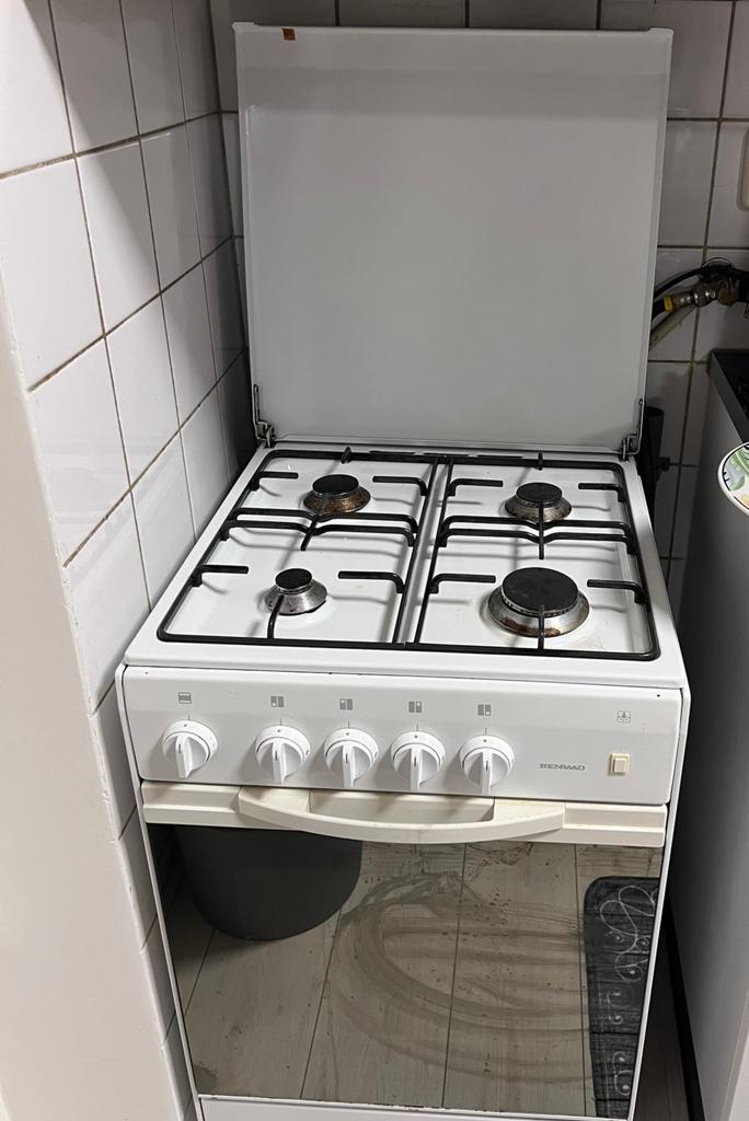 Gazfornuis, Witgoed en Apparatuur, Fornuizen, Gebruikt, Gas, Vrijstaand, 85 tot 90 cm