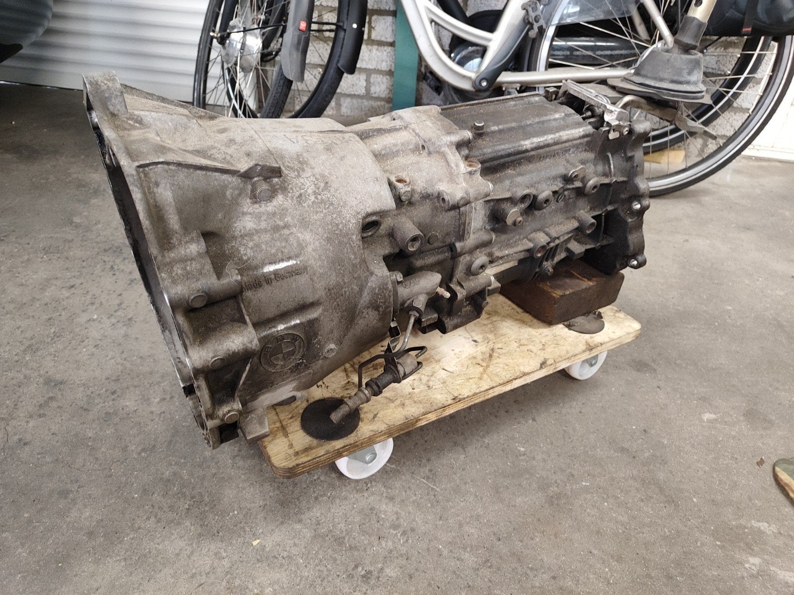 Versnellingsbak 325xi xdrive E90 E91 E92 steekas carterpan, Auto-onderdelen, Ophalen