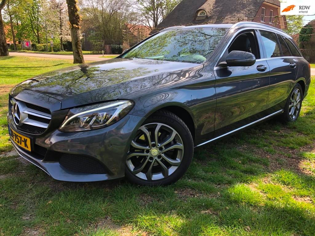 Mercedes-Benz C-klasse Estate 180 Avantgard AUT / PANO / NAV, Automaat, Achterwielaandrijving, Leder en Stof, 1595 cc