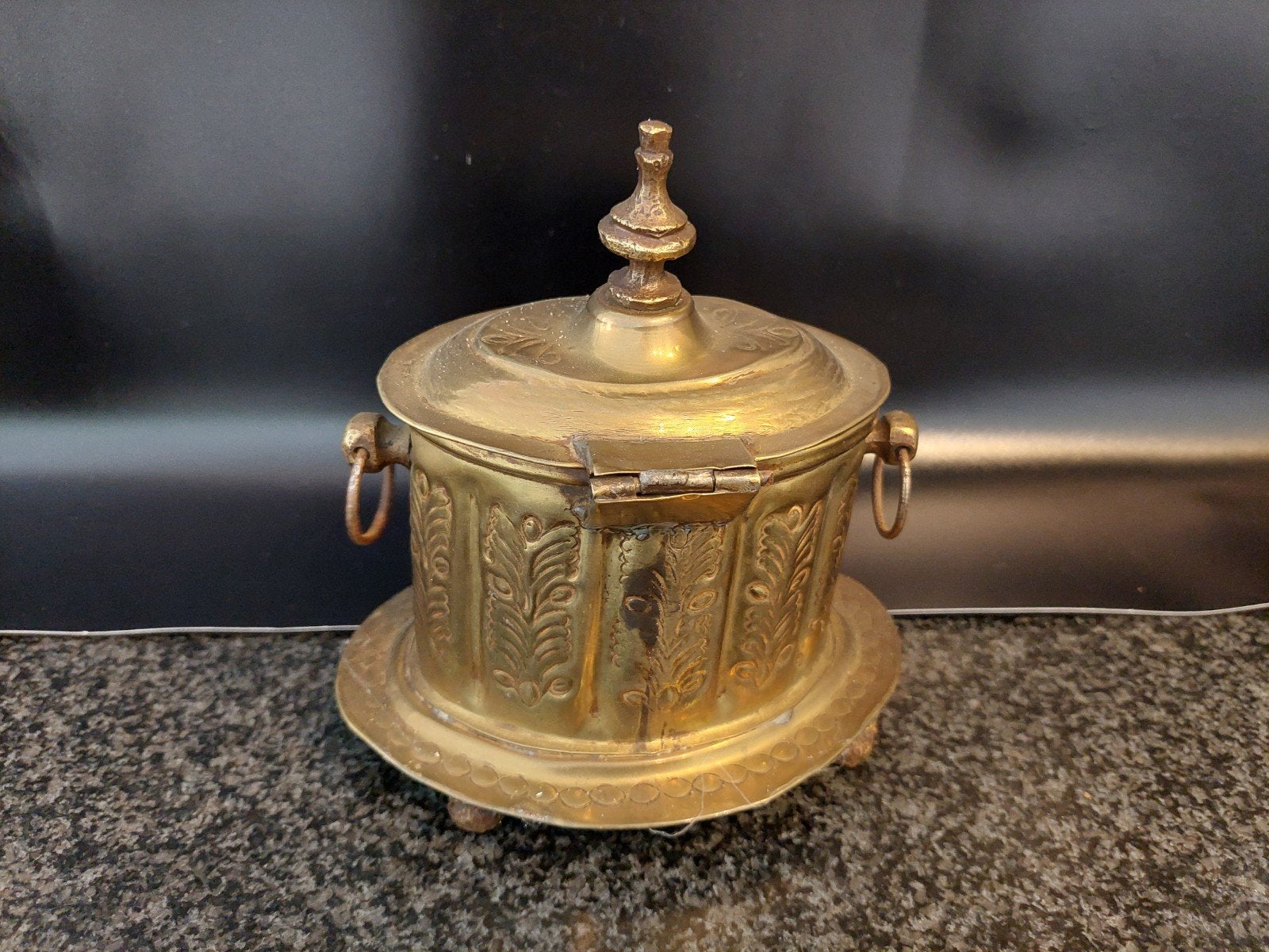 Antieke koperen doos met deksel en handvatten, Antiek en Kunst, Antiek | Koper en Brons, Ophalen of Verzenden, Koper