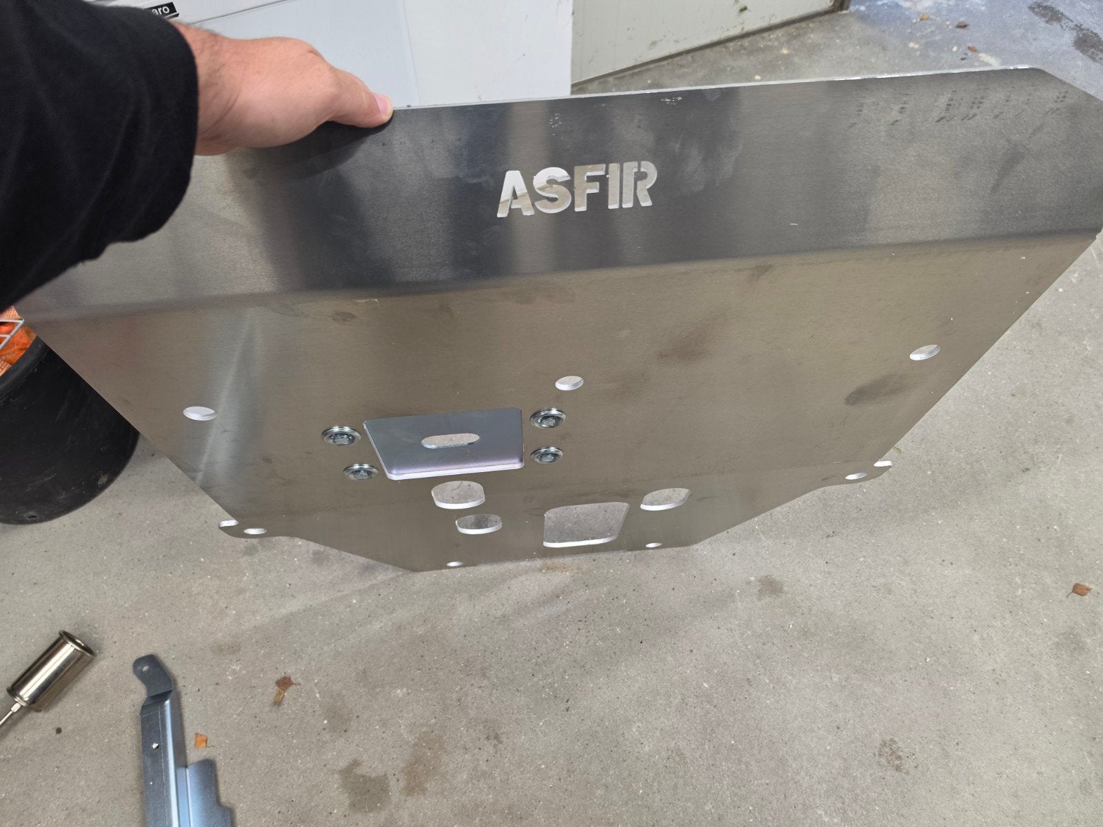 Front Skid Plate Asfir voor Dacia Duster 4x4 motorruimte bes, Auto diversen, Ophalen, Nieuw